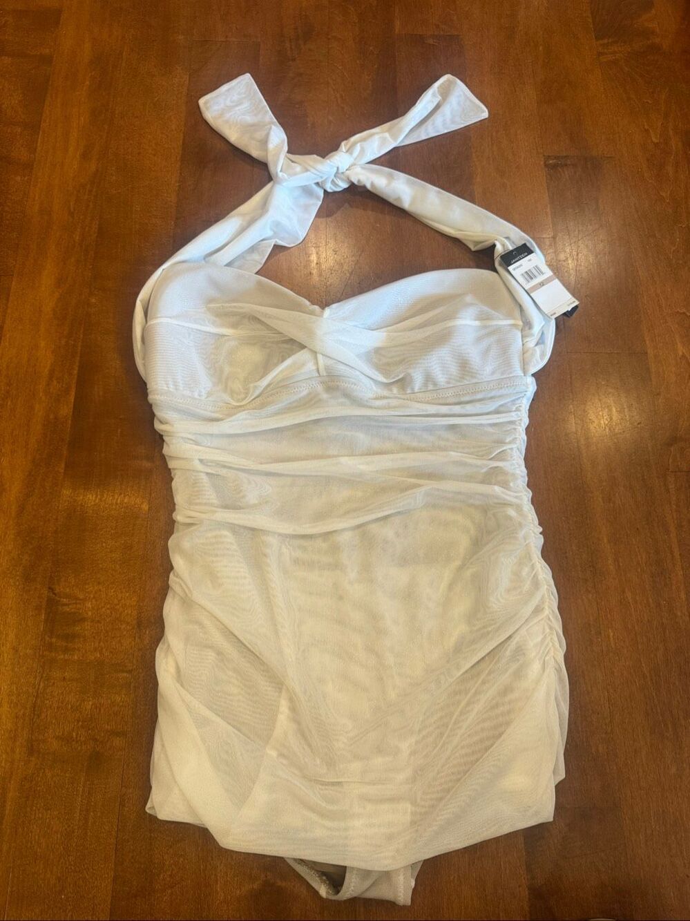 NWT Jantzen Women’s Size 12 White Shimmer Halter One Piece Swimdress $118